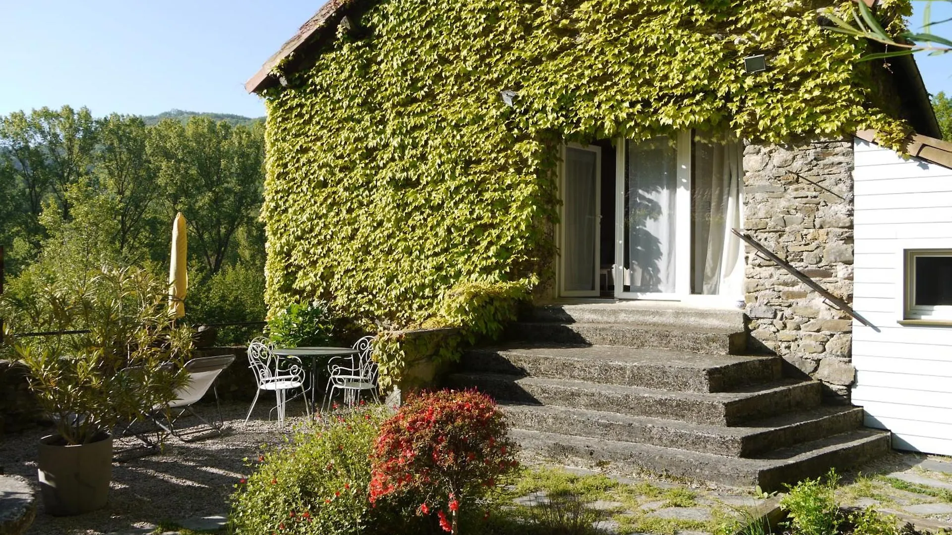 Brusque Les Jardins De Lumiere B&B