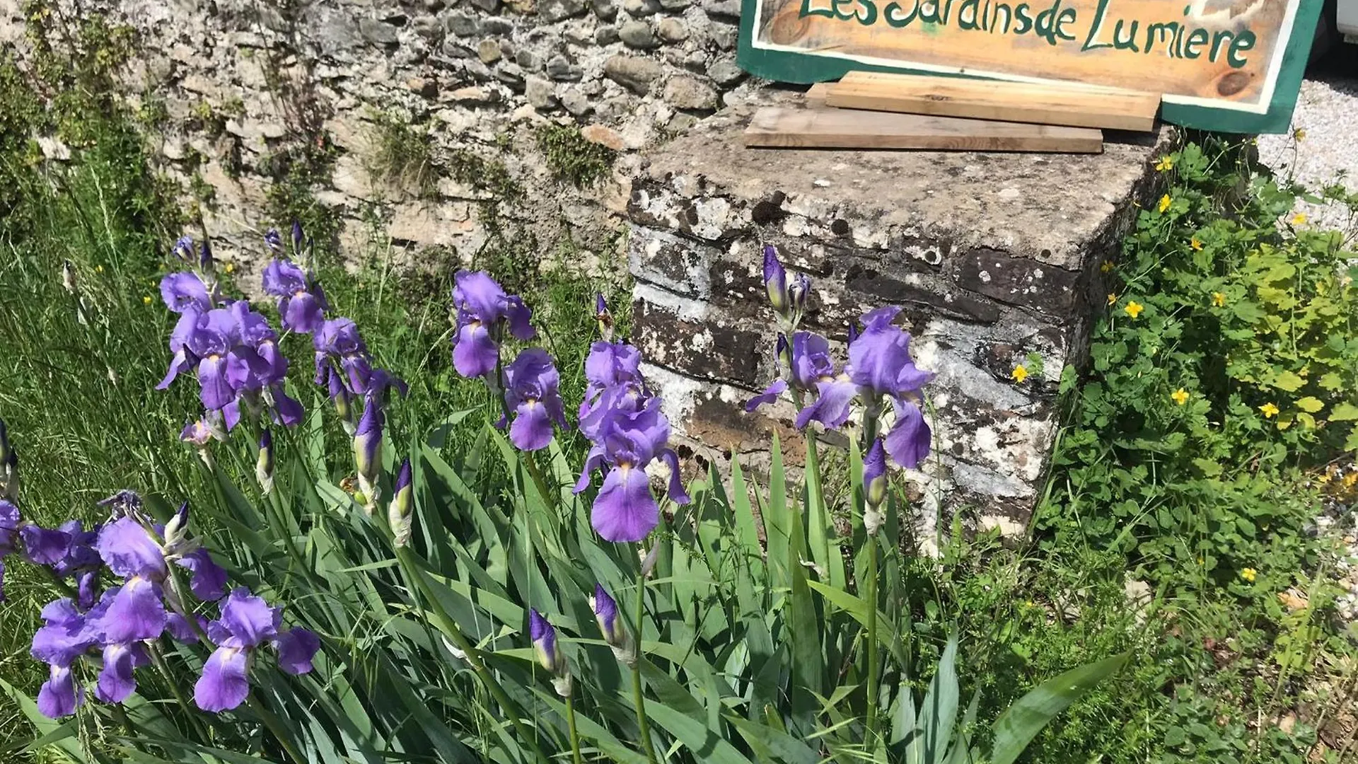 Brusque Les Jardins De Lumiere B&B 0*,